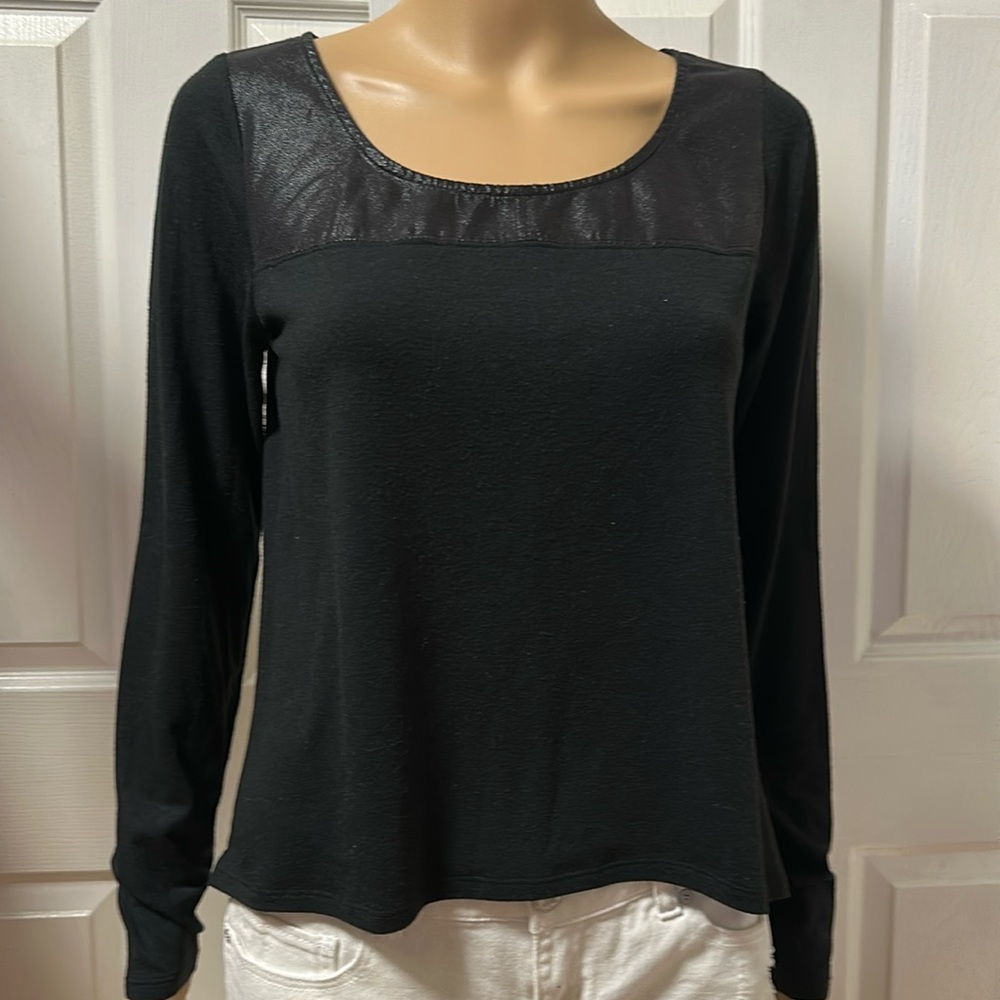 Xhilaration Women’s Top M